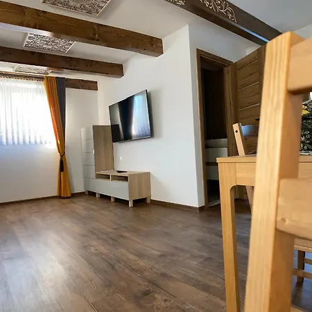 Goralski Na Ubocy Z Jacuzzi Chalet