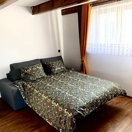 Goralski Na Ubocy Z Jacuzzi